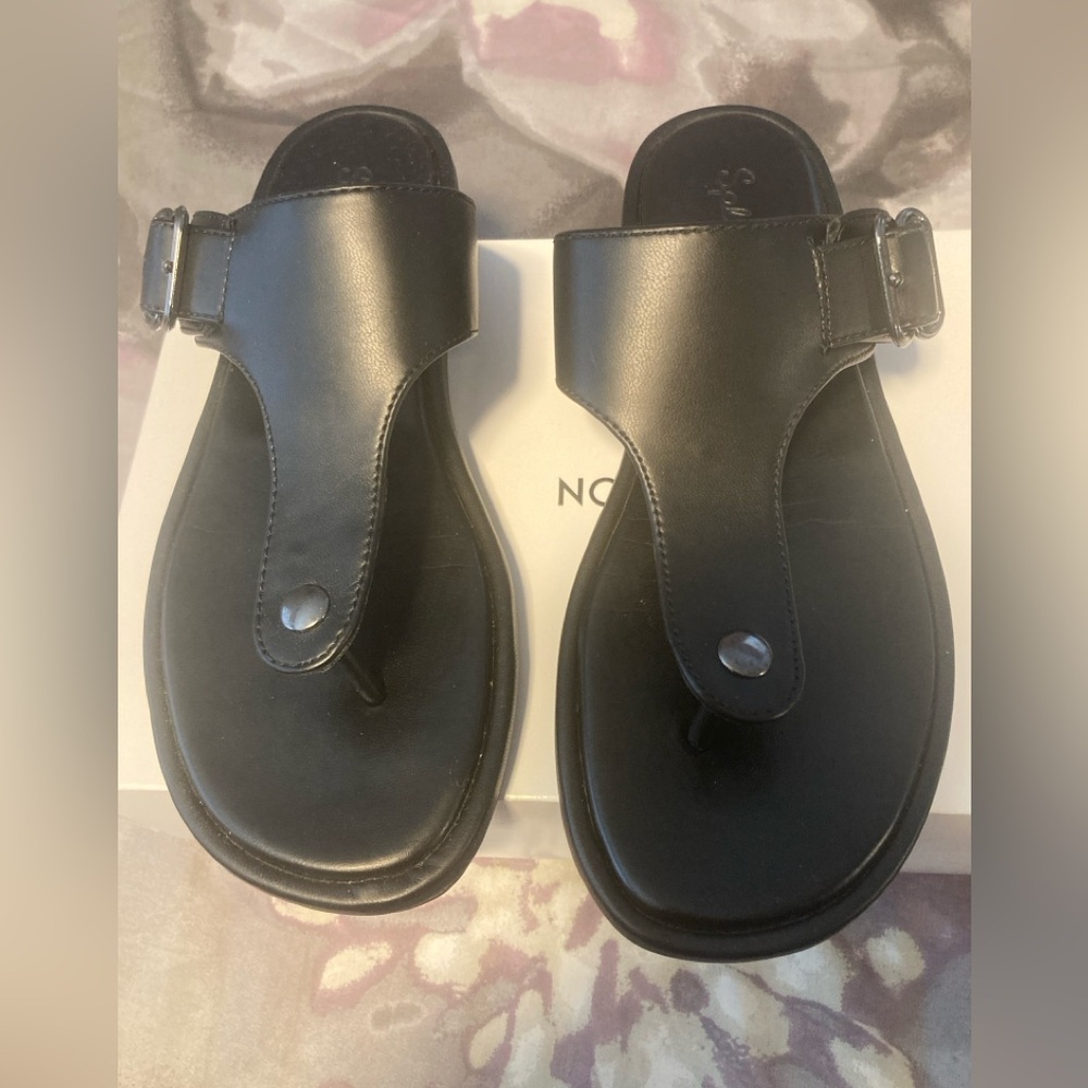 Splendid Black Leather Sandals